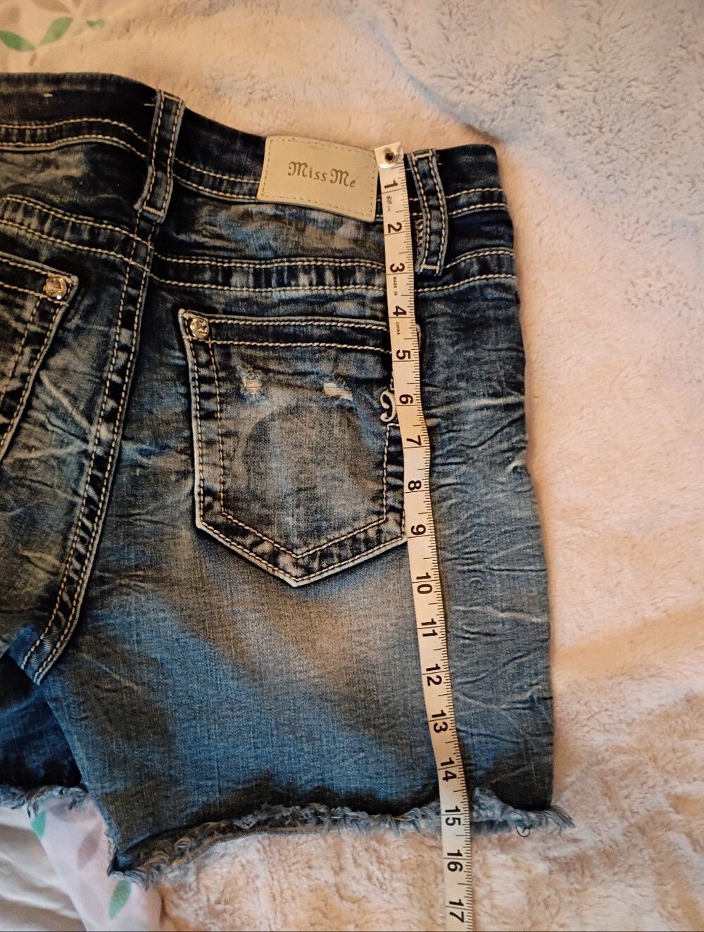 Miss me Ripped Distressed Blue Denim Jean Signature M High Rise Midi-Shorts - Picture 5 of 13
